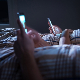 pandasecurity-smartphones-sleeping-problems