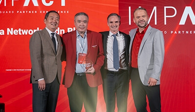 LinkAxia Networks Sdn Bhd award winners with WatchGuard executives