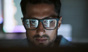 eyes_on_computer